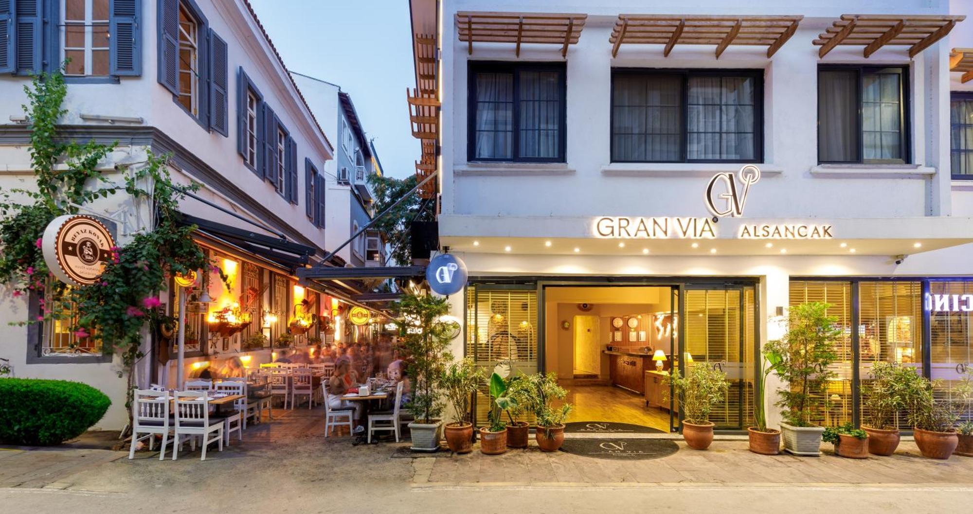 Gran Via Alsancak Hotel Izmir Eksteriør billede